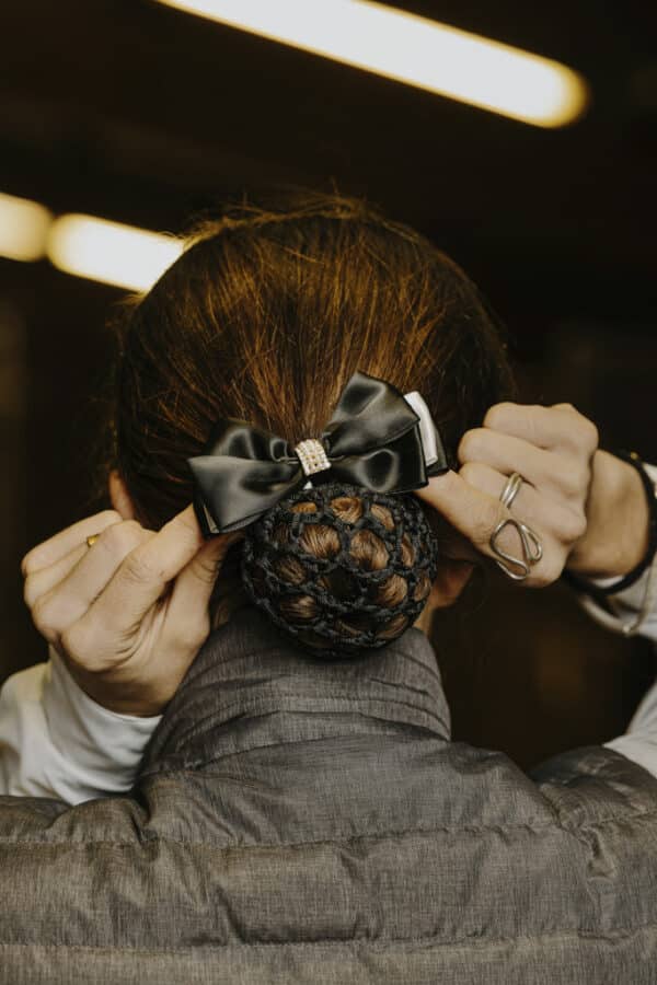 Equitheme - Barrette résille pour cheveux Perle – Image 2